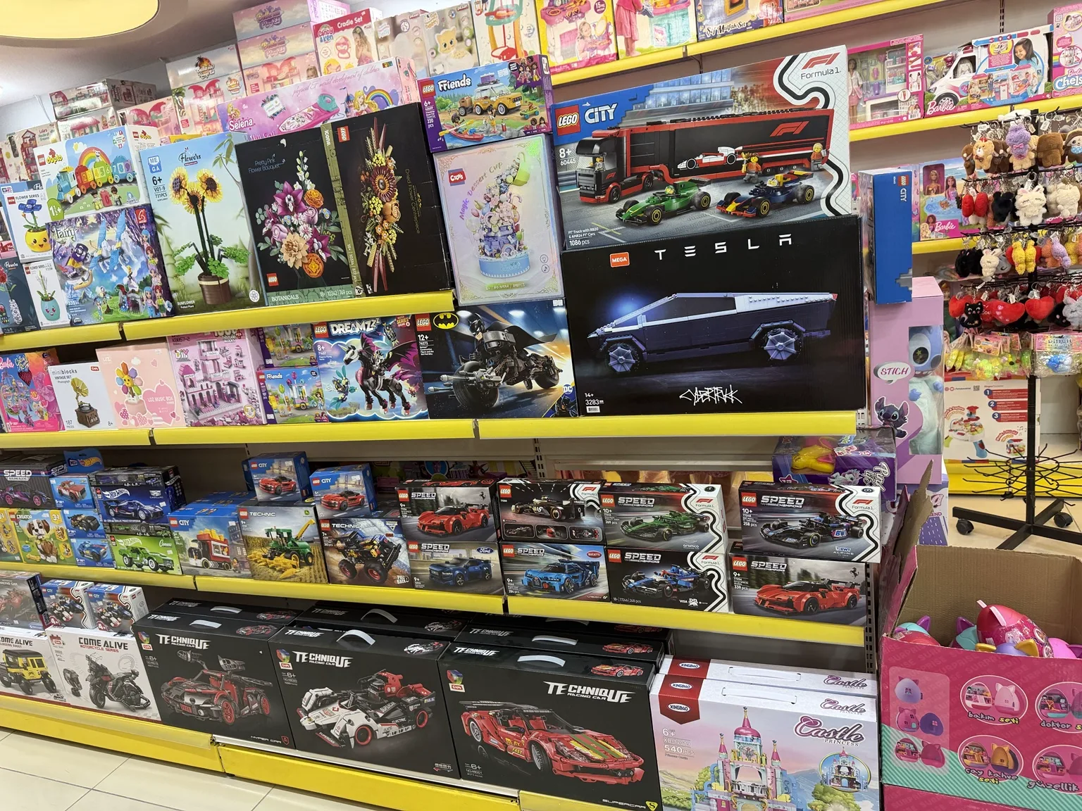 LEGO ve lisanslı yapım setleri